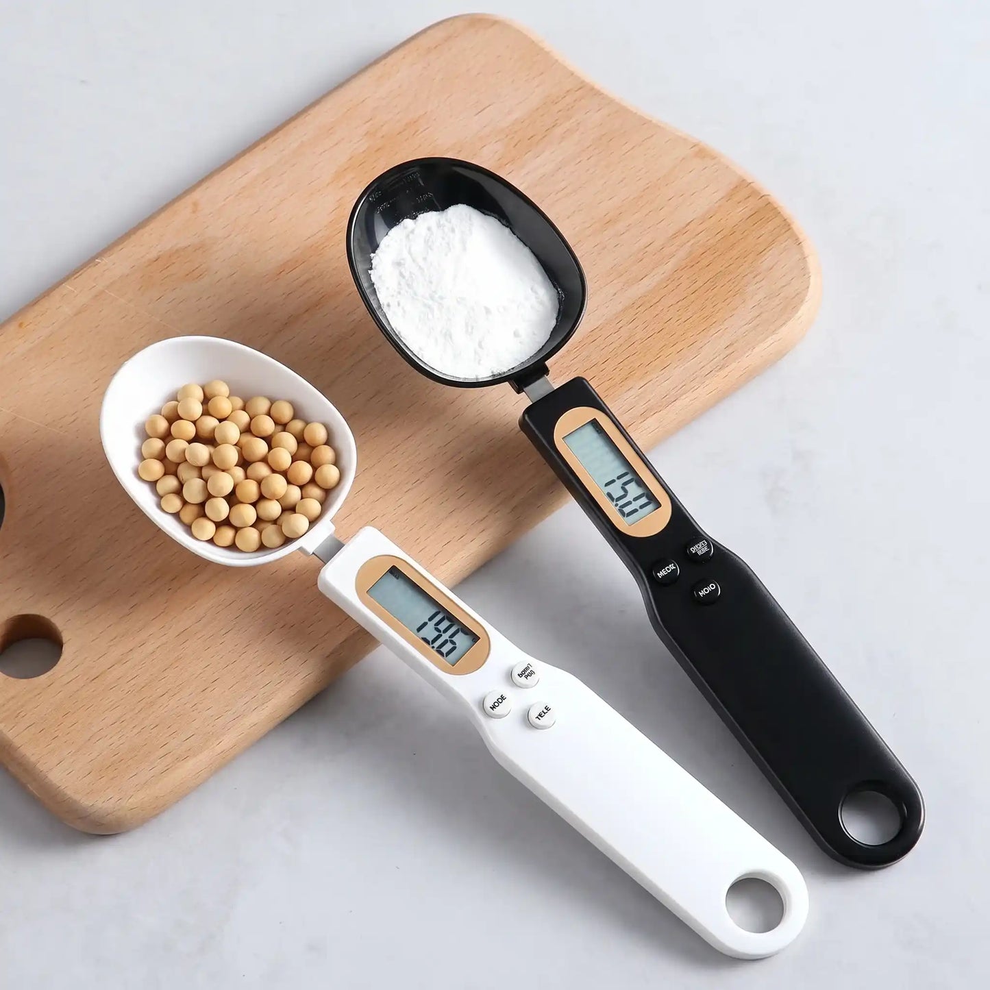 Báscula de cuchara digital blanca para café y repostería
